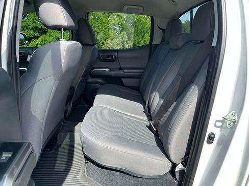 Used 2023 Toyota Tacoma SR5 w/ Technology Package RWD image 12