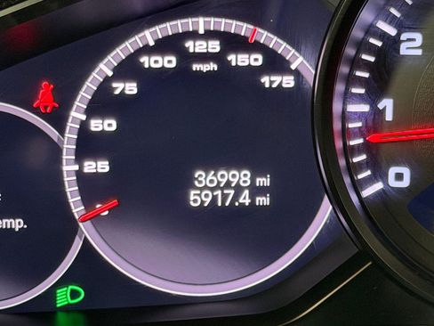 Certified 2023 Porsche Cayenne image 30