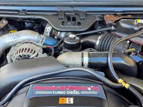 Used 2005 Ford Excursion XLT AWD/4WD image 27