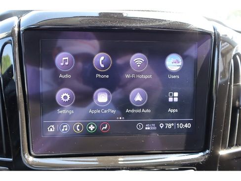 Used 2020 Chevrolet Traverse LT FWD image 35
