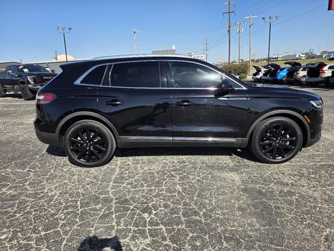 Used 2021 Lincoln Nautilus Reserve w/ Equipment Group 201A image 8