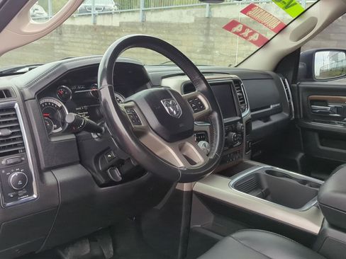 Used 2018 RAM 1500 Laramie w/ Convenience Group AWD/4WD image 12