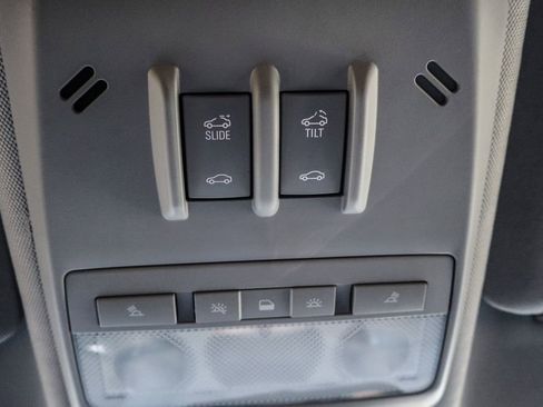 Used 2020 Chevrolet Trax LT w/ Sun & Sound Package image 34