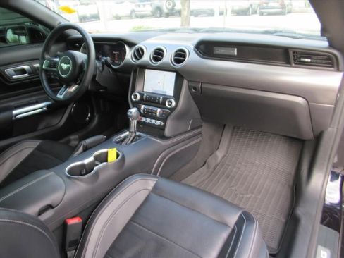 Used 2021 Ford Mustang GT Premium w/ Equipment Group 401A image 10