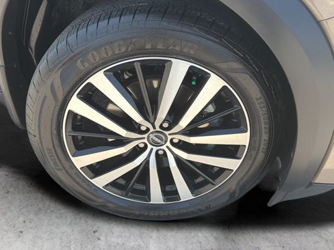 Used 2024 Nissan Pathfinder Platinum FWD image 59