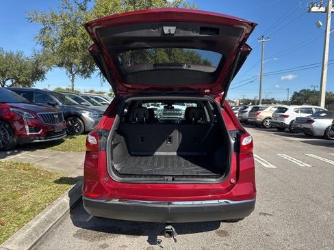 Used 2020 Chevrolet Equinox LT w/ Sport Edition image 18