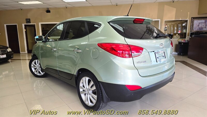 Used 2011 Hyundai Tucson Limited w/ Premium Pkg 3 FWD image 3
