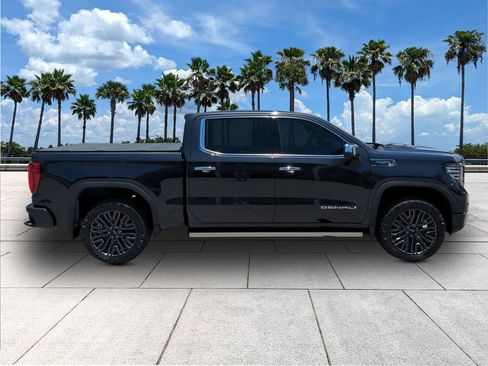 Used 2022 GMC Sierra 1500 Denali Ultimate AWD/4WD image 9