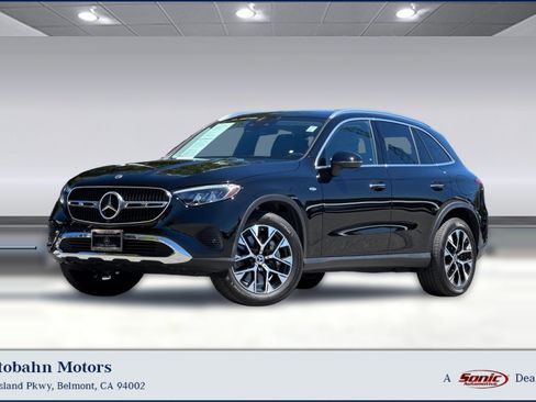 Used 2025 Mercedes-Benz GLC 350e 4MATIC image 1