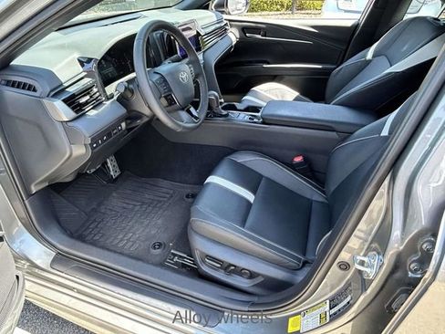 Used 2025 Toyota Camry SE FWD image 12