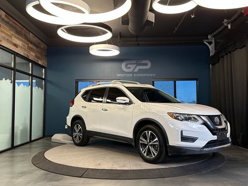 Used 2019 Nissan Rogue SV w/ Premium Package AWD/4WD image 1