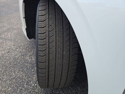 Used 2024 Honda Civic EX-L image 30