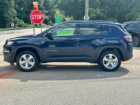 Used 2019 Jeep Compass Latitude AWD/4WD image 4