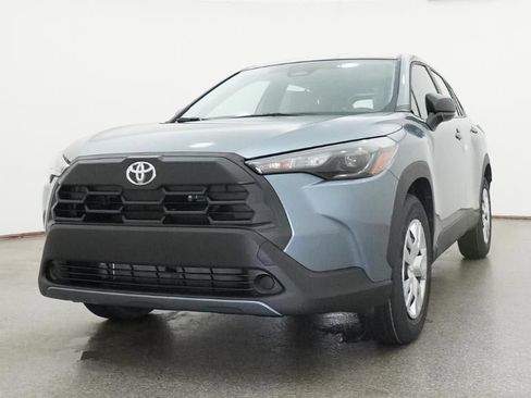 New 2026 Toyota Corolla Cross L FWD image 32