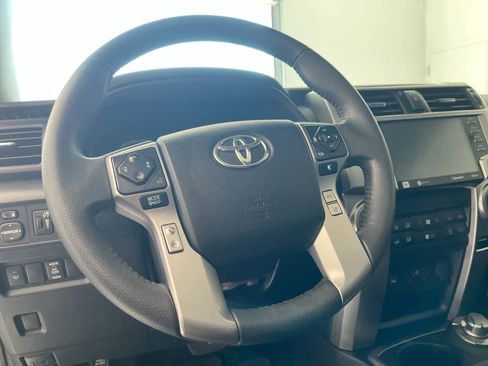 Used 2021 Toyota 4Runner Limited AWD/4WD image 14