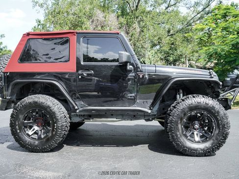 Used 2017 Jeep Wrangler Sport AWD/4WD image 9