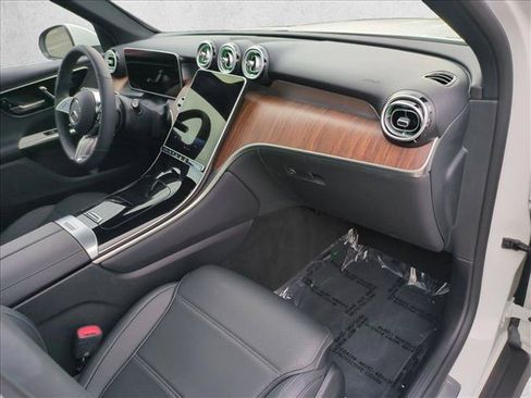Certified 2025 Mercedes-Benz GLC 350e 4MATIC image 27