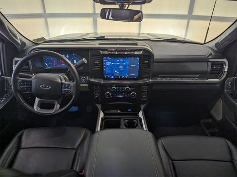 Used 2024 Ford F250 Lariat w/ Chrome Package image 9