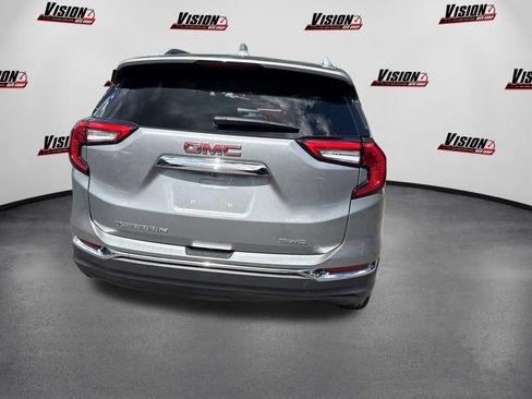 Used 2023 GMC Terrain SLT w/ LPO, Floor Liner Package AWD/4WD image 6