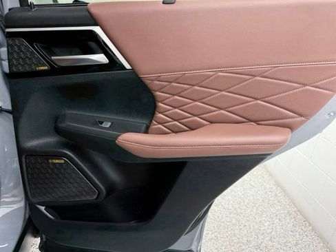 Used 2025 Mitsubishi Outlander SEL AWD/4WD image 19