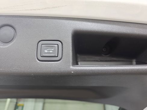 Used 2024 Chevrolet Equinox LT w/ LPO, Floor Liner Package image 13