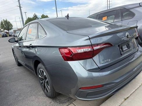 Used 2023 Volkswagen Jetta S FWD image 3