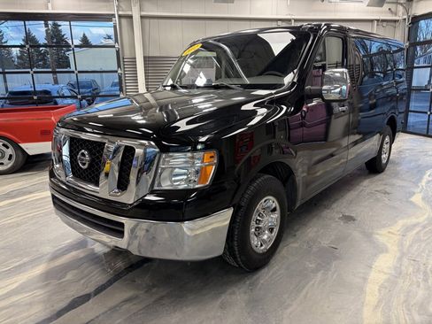 Used 2012 Nissan NV 3500 SV image 4
