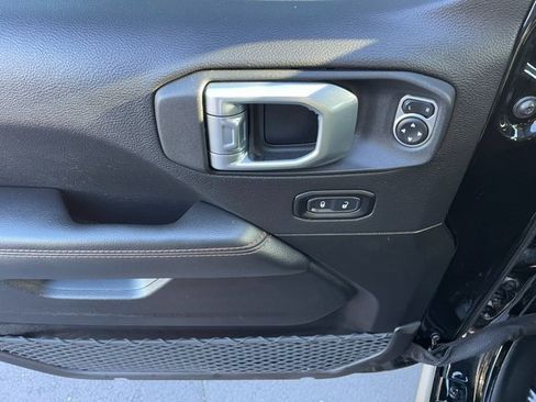 Used 2022 Jeep Gladiator Mojave w/ LED Lighting Group image 14