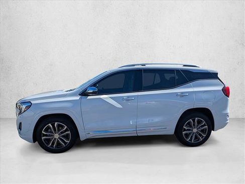 Used 2020 GMC Terrain Denali w/ Denali Premium Package image 9