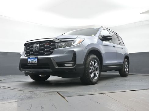 Used 2023 Honda Passport TrailSport image 29