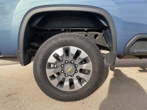 Used 2024 Chevrolet Silverado 2500 Custom w/ Custom Value Package image 38