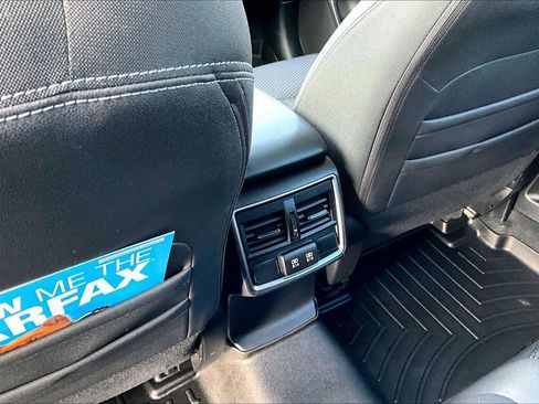 Used 2023 Subaru Forester Premium image 30