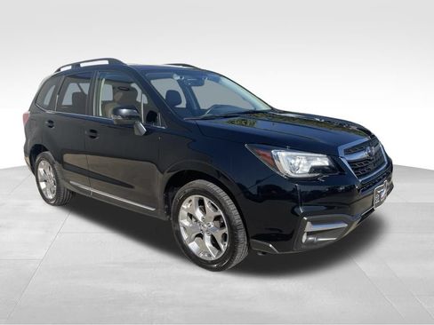 Used 2017 Subaru Forester 2.5i Touring AWD/4WD image 3