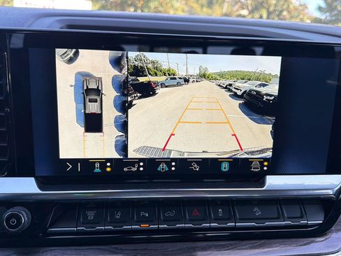 Used 2025 Chevrolet Silverado 2500 LTZ w/ LTZ Plus Package AWD/4WD image 18