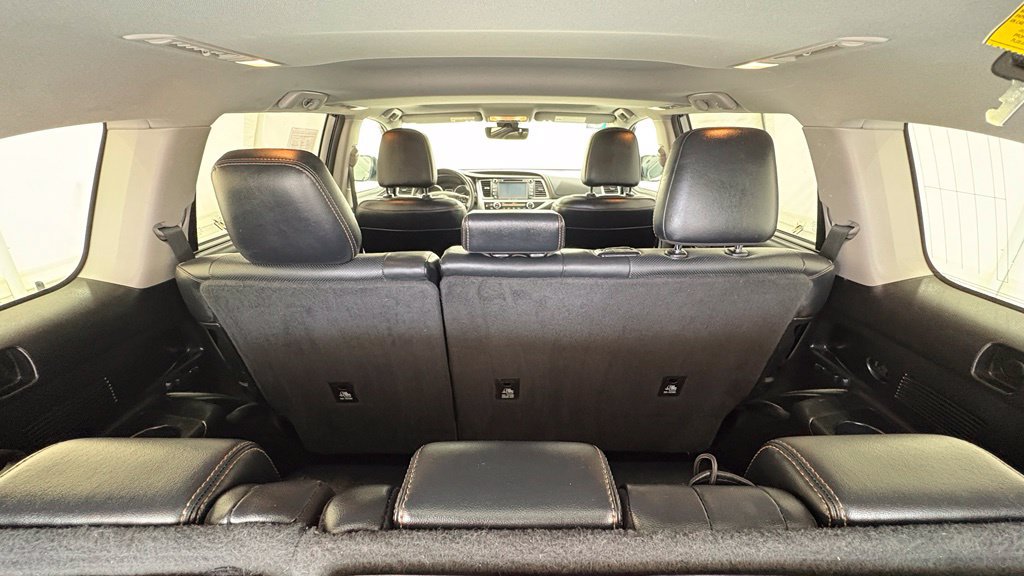 Used 2018 Toyota Highlander Limited AWD/4WD image 34