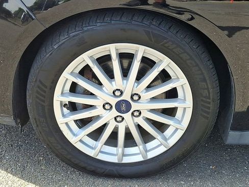 Used 2016 Ford C-MAX Energi SEL w/ Equipment Group 301A image 27