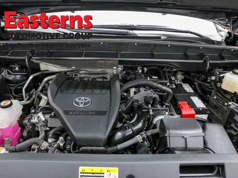 Used 2023 Toyota Highlander L image 7