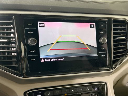 Used 2022 Volkswagen Atlas SE image 11