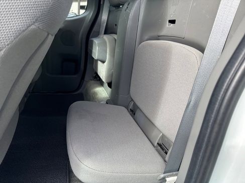 Used 2017 Nissan Frontier S image 9