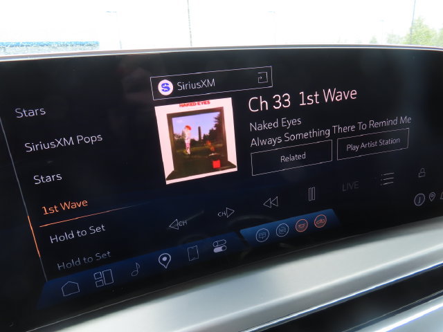 Used 2024 Cadillac Lyriq Luxury AWD/4WD image 23