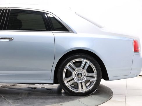 Used 2017 Rolls-Royce Ghost RWD image 9