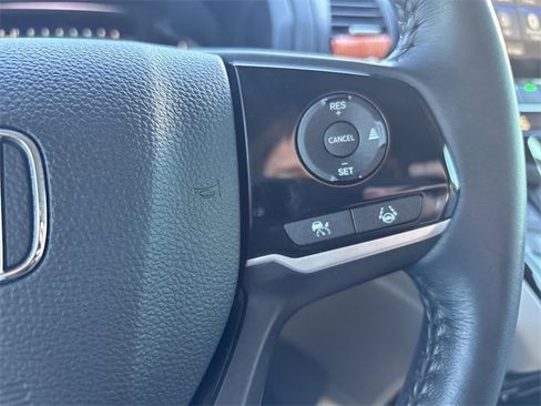 Used 2024 Honda Odyssey Touring image 37