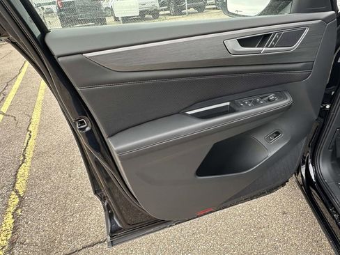 New 2026 Volkswagen Atlas Cross Sport SE image 11