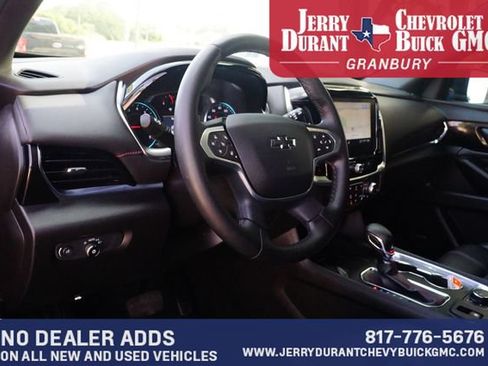 Used 2023 Chevrolet Traverse RS FWD image 20