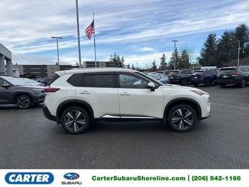 Used 2021 Nissan Rogue Platinum image 1