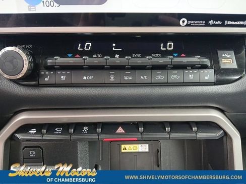 Used 2023 Toyota Tundra Limited AWD/4WD image 22
