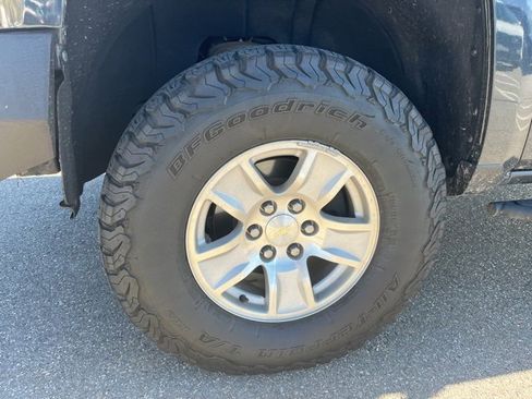 Used 2019 Chevrolet Silverado 1500 LT image 8