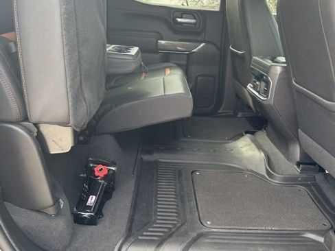 Used 2022 GMC Sierra 1500 AT4 w/ AT4 Premium Package AWD/4WD image 46
