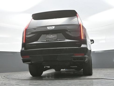 Certified 2022 Cadillac Escalade Sport w/ Touring Package AWD/4WD image 29