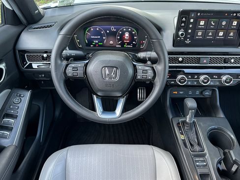 Used 2025 Honda Civic Sport Touring image 18